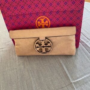 Tory Burch Clutch with Signature Emblem in EUC